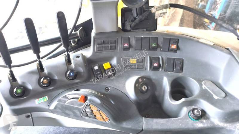 Trattore Claas Arion 440