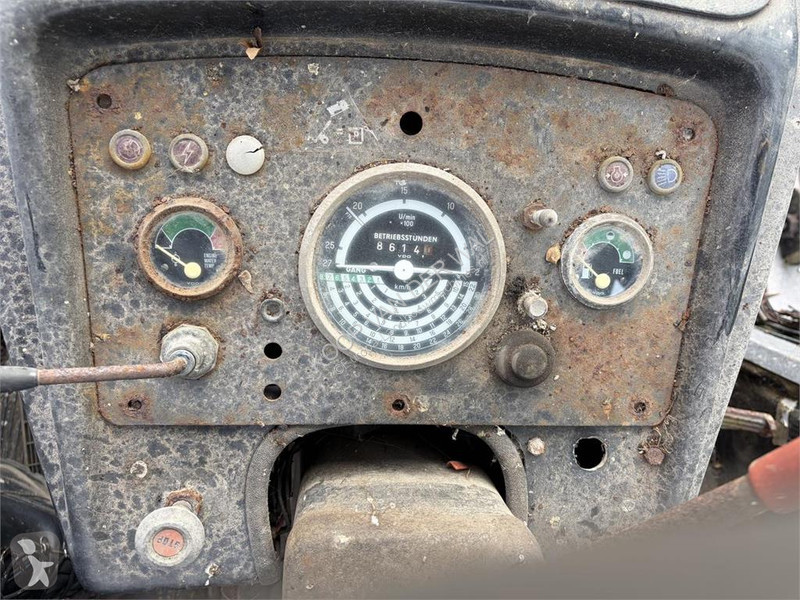 Lantbrukstraktor John Deere 2030