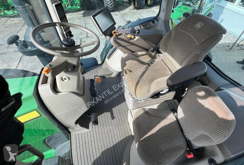 Lantbrukstraktor John Deere 8345R e23