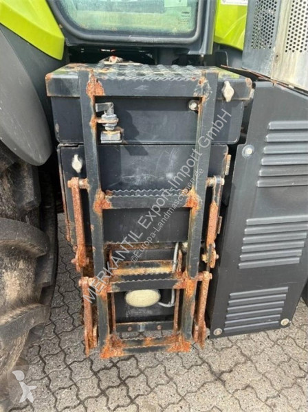 Lantbrukstraktor Claas  Axion 830 CIS+