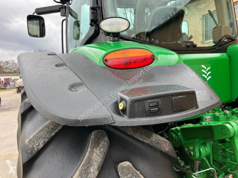 Lantbrukstraktor John Deere 8335R *Powr Shift*