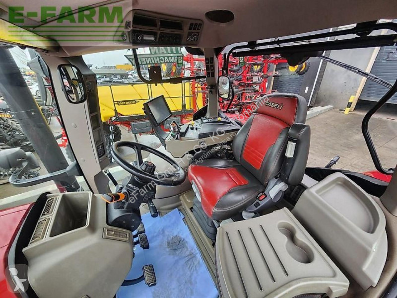 Case  puma 200 tractor