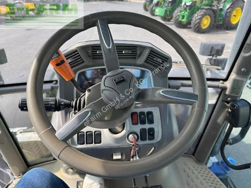 Lantbrukstraktor Deutz-Fahr cshift