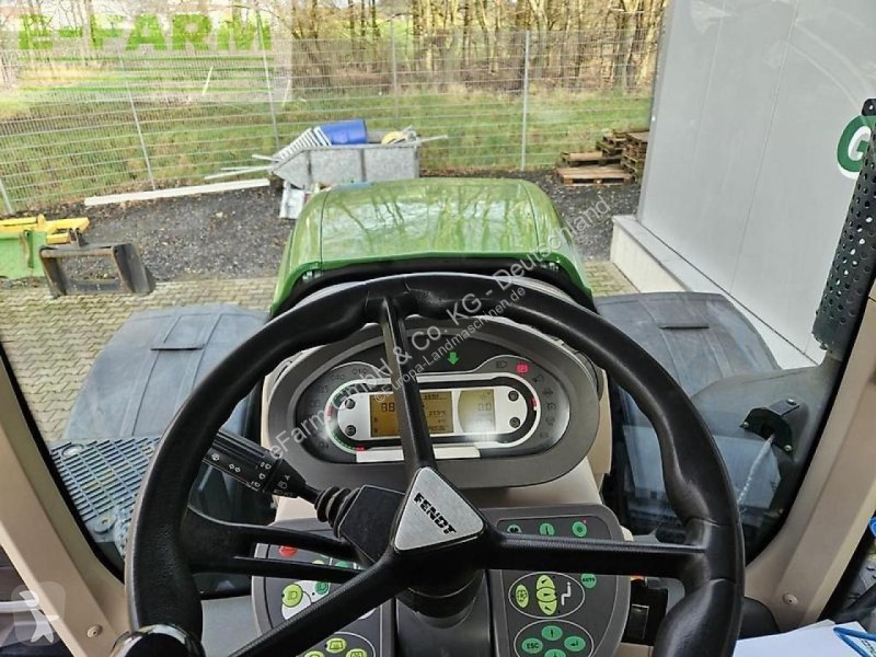 Landbrugstraktor Fendt  828 vario profi plus