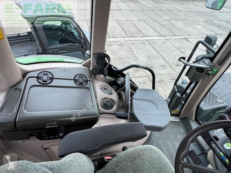 Landbrugstraktor Fendt  824 vario profi plus...