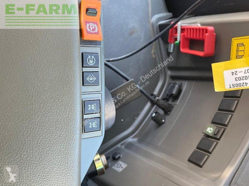 Landbrugstraktor Claas  xerion 4200 saddle trac...