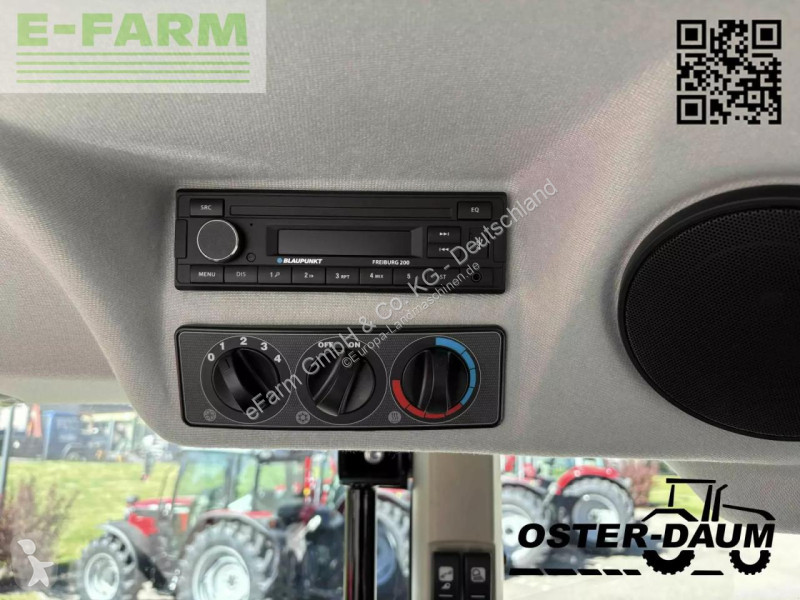 Lantbrukstraktor Massey Ferguson  5711 m dyna 4...