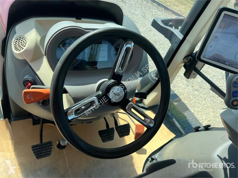 Tractor  X8.680 VT Drive