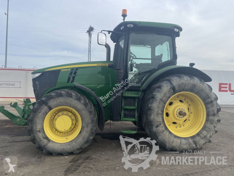 Tracteur agricole John Deere 7200R