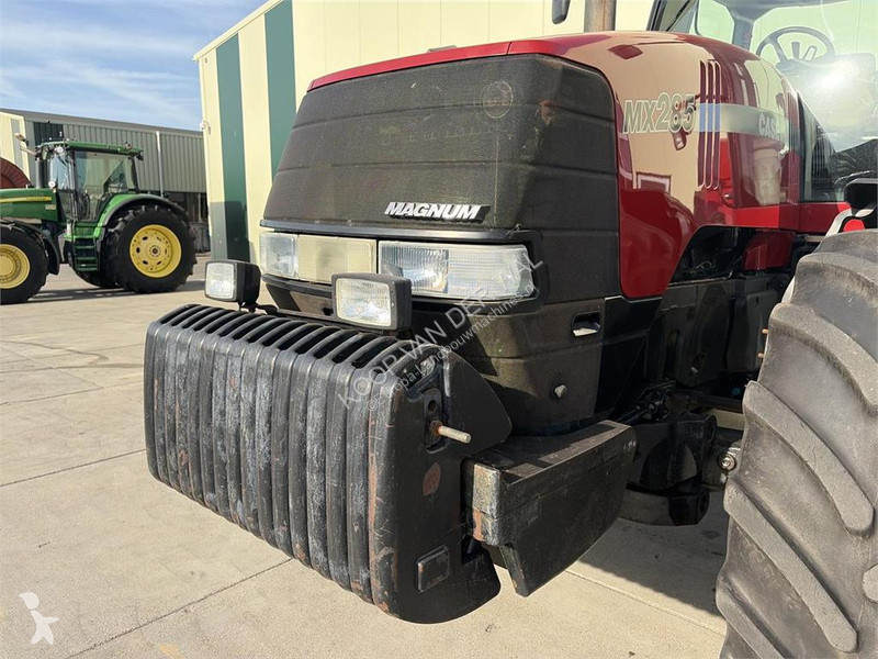 Case IH Magnum MX 285 tractor