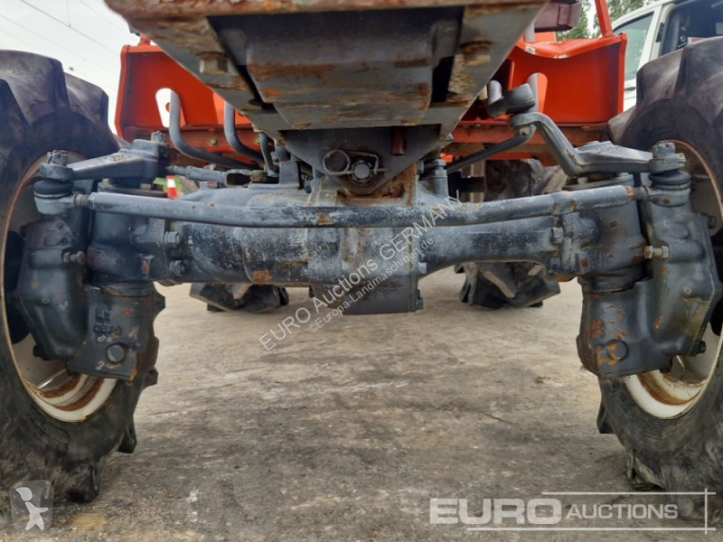Трактор Kubota B40