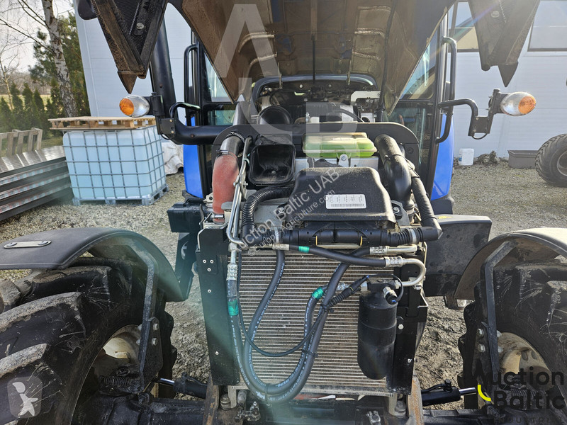 Трактор New Holland TD 5.105