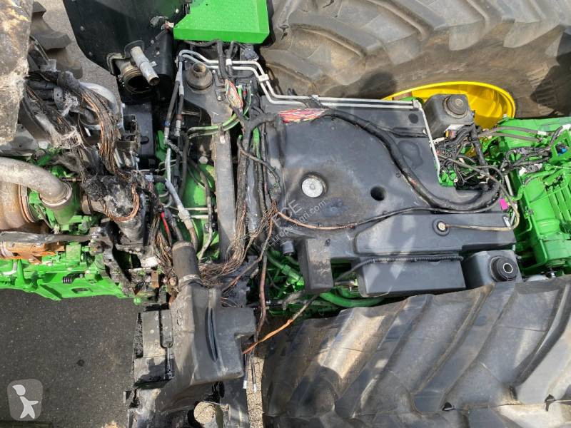 Lantbrukstraktor John Deere 7R330...