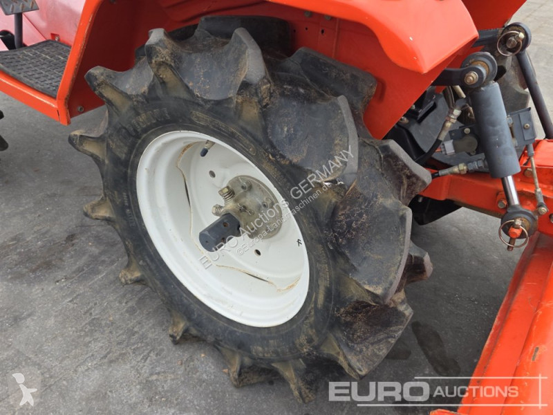Tractor agrícola Hinomoto CX14
