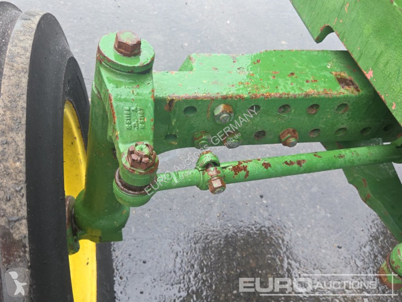 Сільськогосподарський трактор John Deere 3130