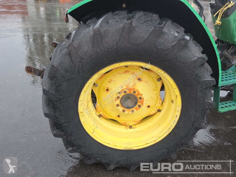 Сільськогосподарський трактор John Deere 5400