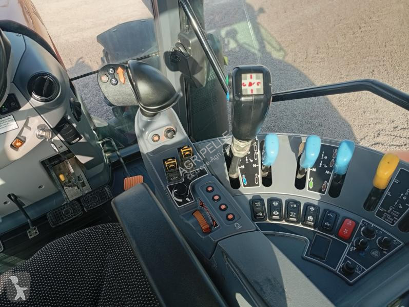 Lantbrukstraktor Kubota  M7133