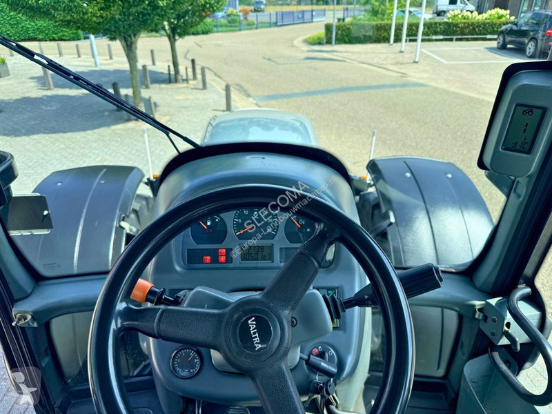 Valtra T191 HiTech tractor