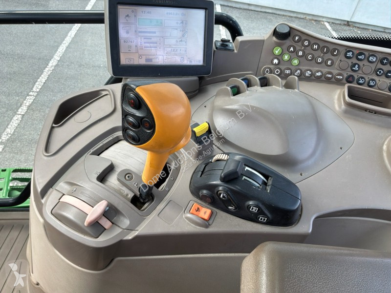 Lantbrukstraktor John Deere 6130R