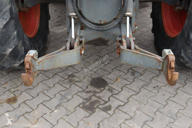 Lantbrukstraktor Fendt 818