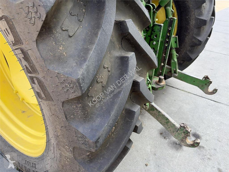 Lantbrukstraktor John Deere 6110 PQ