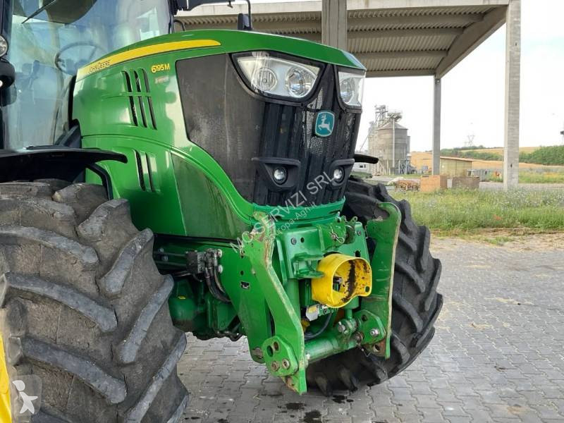 Lantbrukstraktor John Deere 6195M