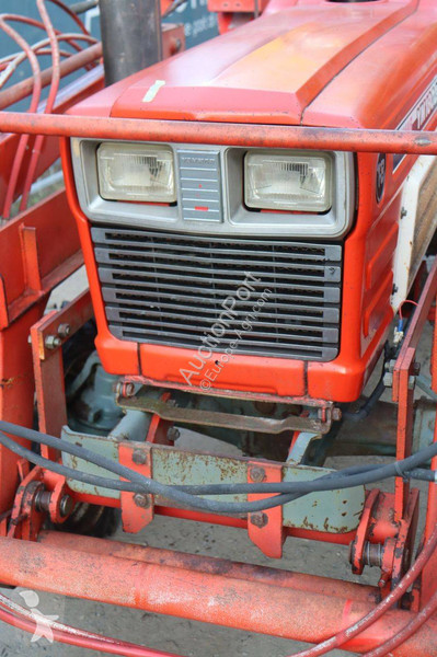 جرار زراعي Yanmar YM1802D