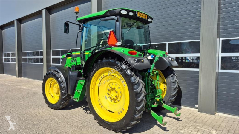 Zemědělský traktor John Deere 6125R AutoPower