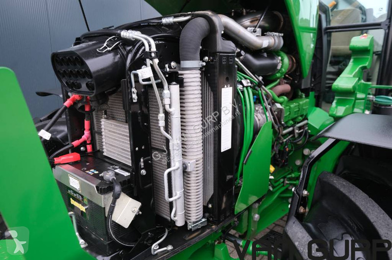 Сільськогосподарський трактор John Deere 5130 M...