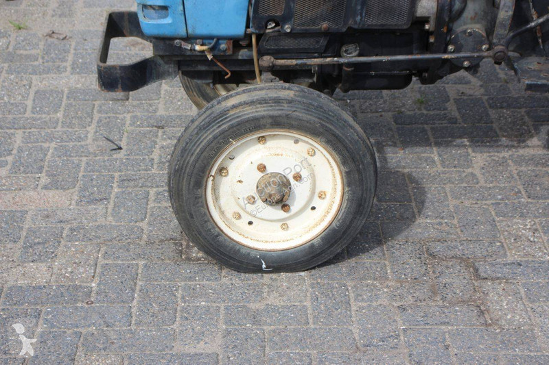 Сільськогосподарський трактор Iseki TS1610