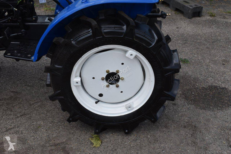 Сільськогосподарський трактор Iseki TX1510F