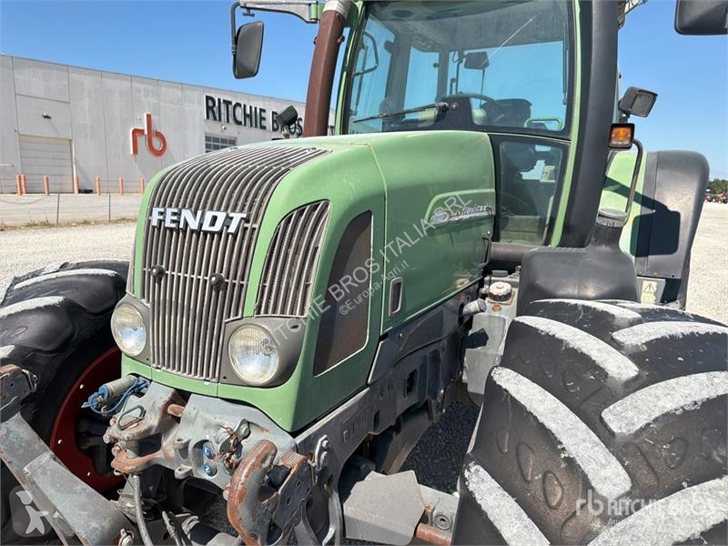 Сільськогосподарський трактор Fendt 716 Vario