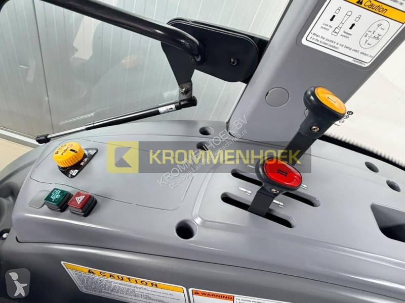 Ciągnik Branson 5025CH