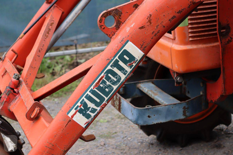 Kubota L2000DT tractor