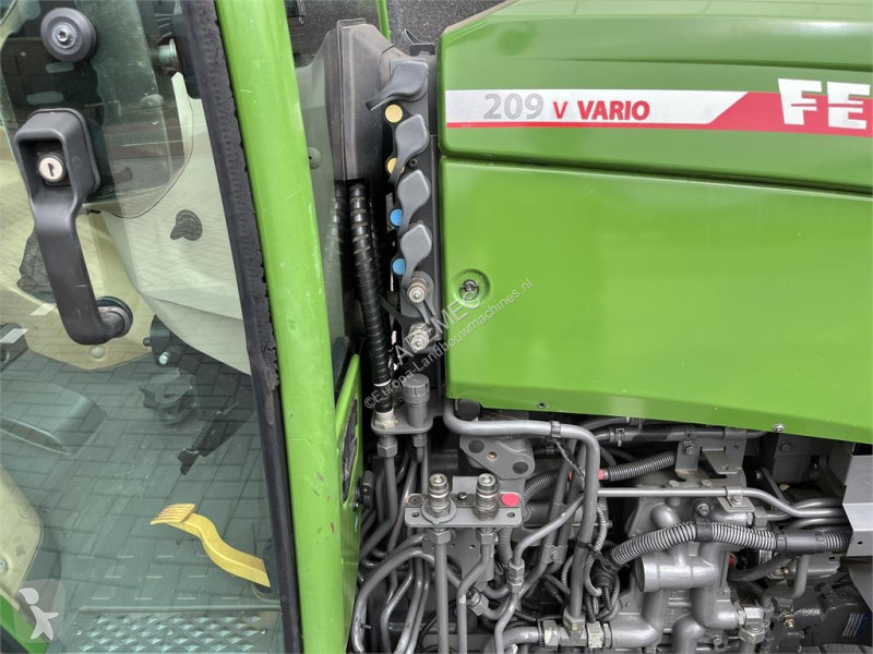 Mezőgazdasági traktor Fendt 209V Profi Setting 2