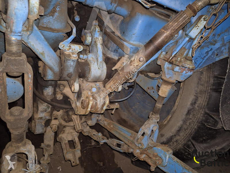 MT3 82 tractor