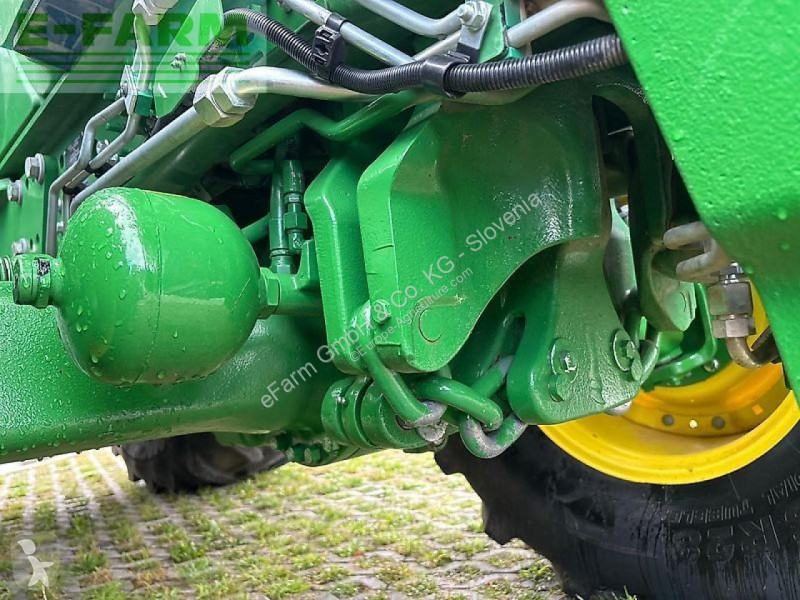 Ciągnik John Deere  6r 155