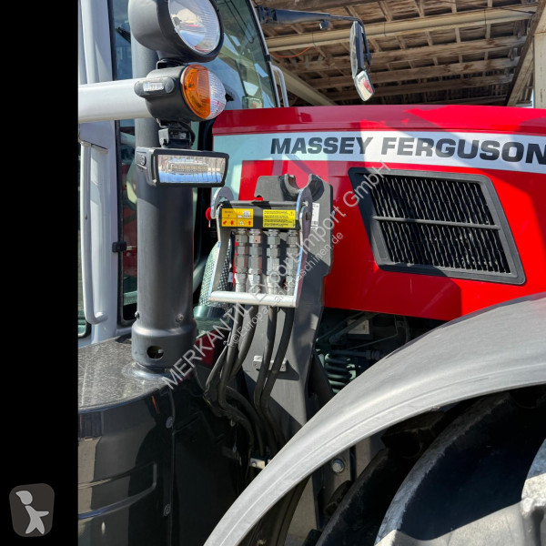 Tractor Massey Ferguson  7S.210 VT