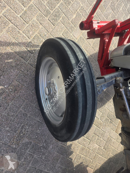 Tracteur agricole Massey Ferguson 135 135