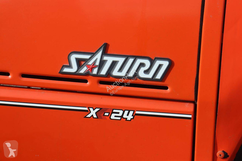 Tractor Kubota Saturn X-24