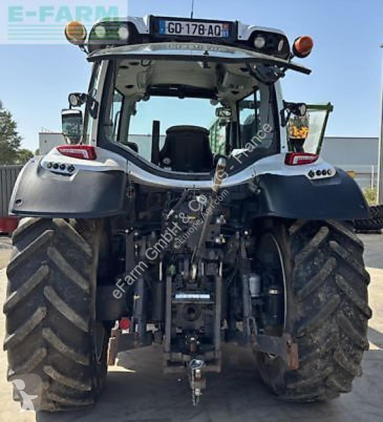 Трактор Valtra  n135
