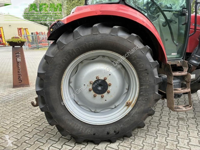 Tractor Case  farmall 105 u