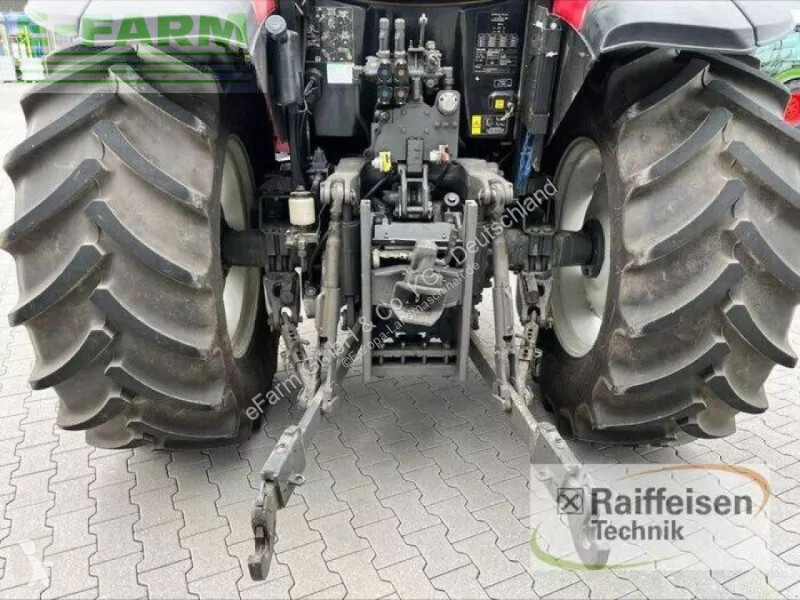 Tracteur agricole Valtra  a104
