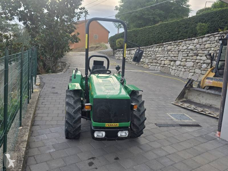 Tracteur agricole Ferrari 45