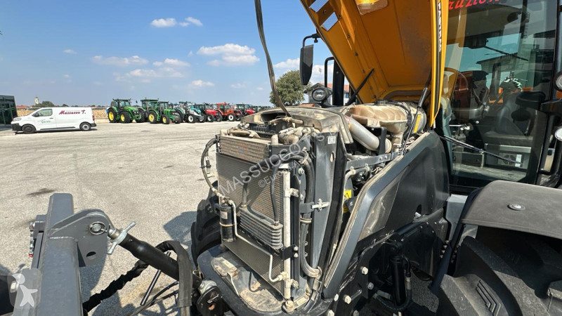 Tracteur agricole JCB 4220 4X4