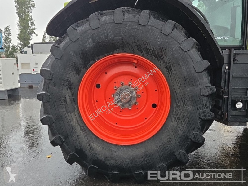 Tracteur agricole Claas Axion 870 CMATIC