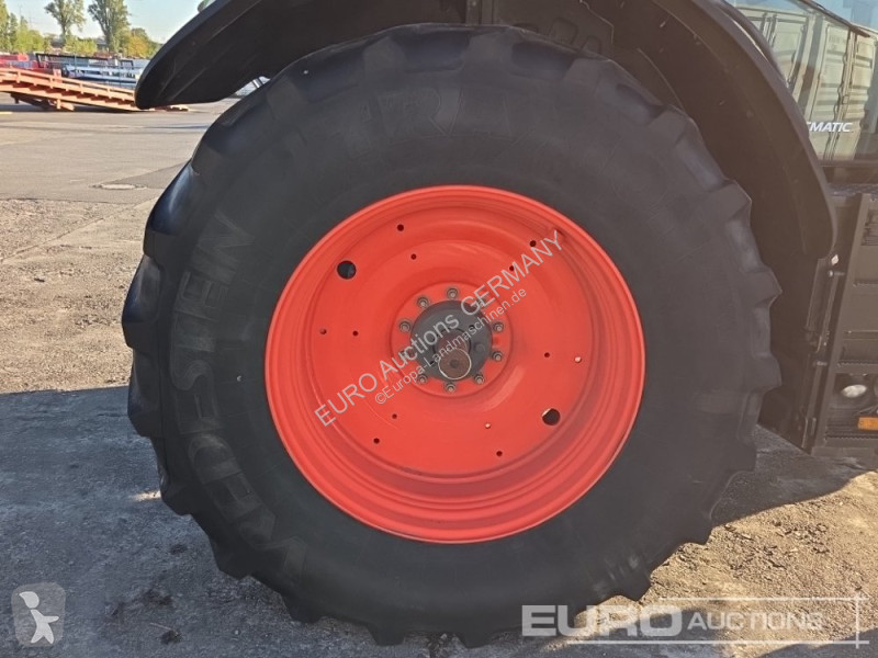 Tracteur agricole Claas Axion 810 CMATIC