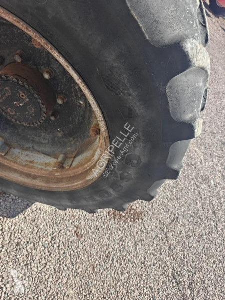 Tracteur agricole Case  1056XL