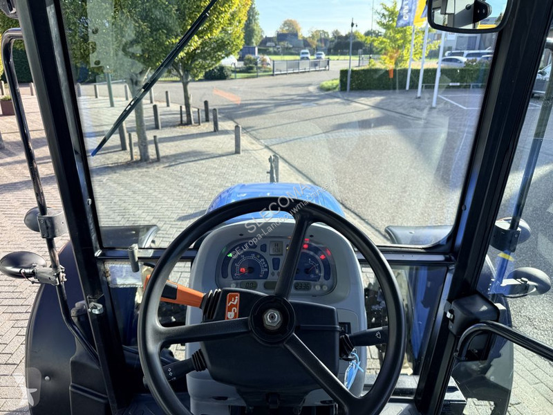Tracteur agricole New Holland T5050 Cab Shuttle