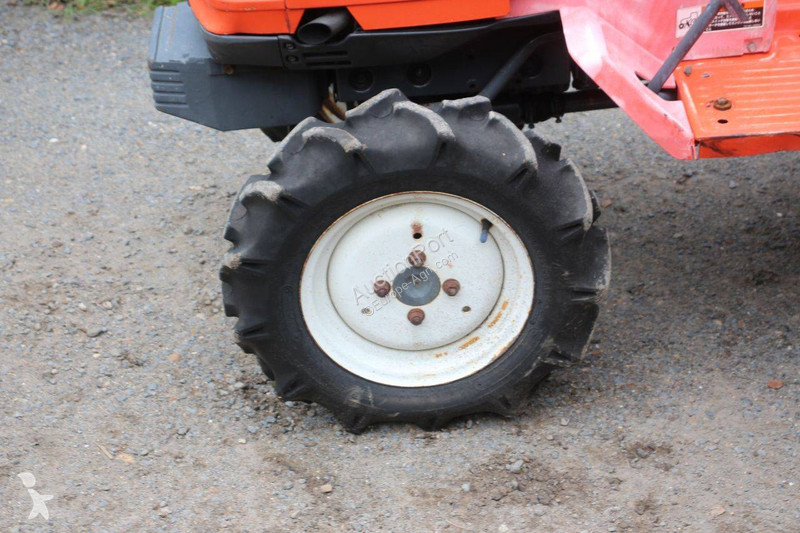 Tracteur agricole Kubota B52
